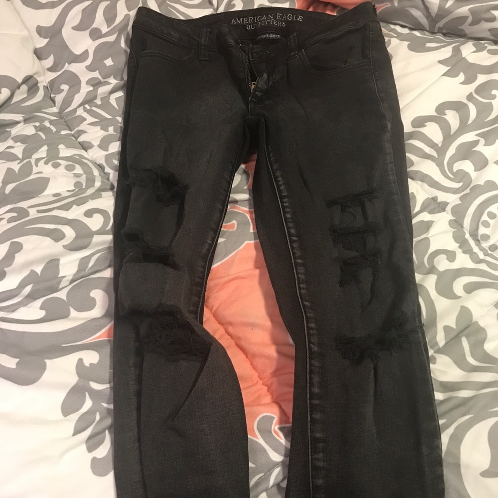 American Eagle super stretch ripped jeggings 🖤